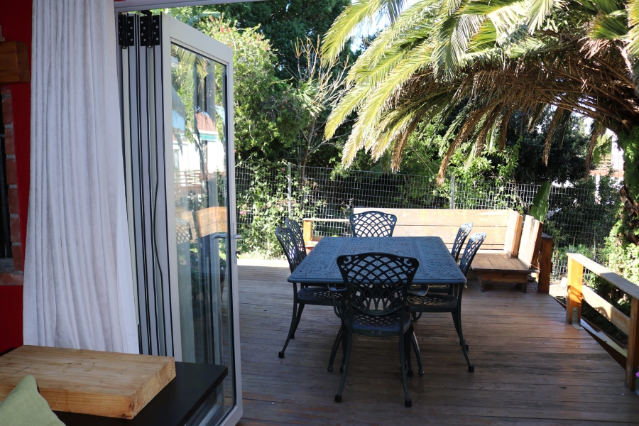 2 Bedroom Property for Sale in Die Wingerd Western Cape